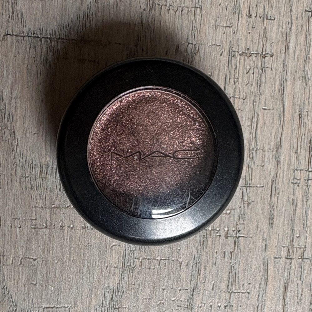 MAC Eyeshadow- DREAMY BEAMS